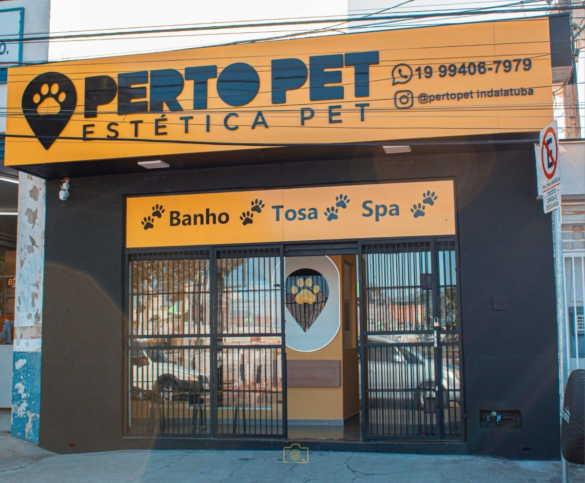 Débora Vecchi Goil Pet Shop