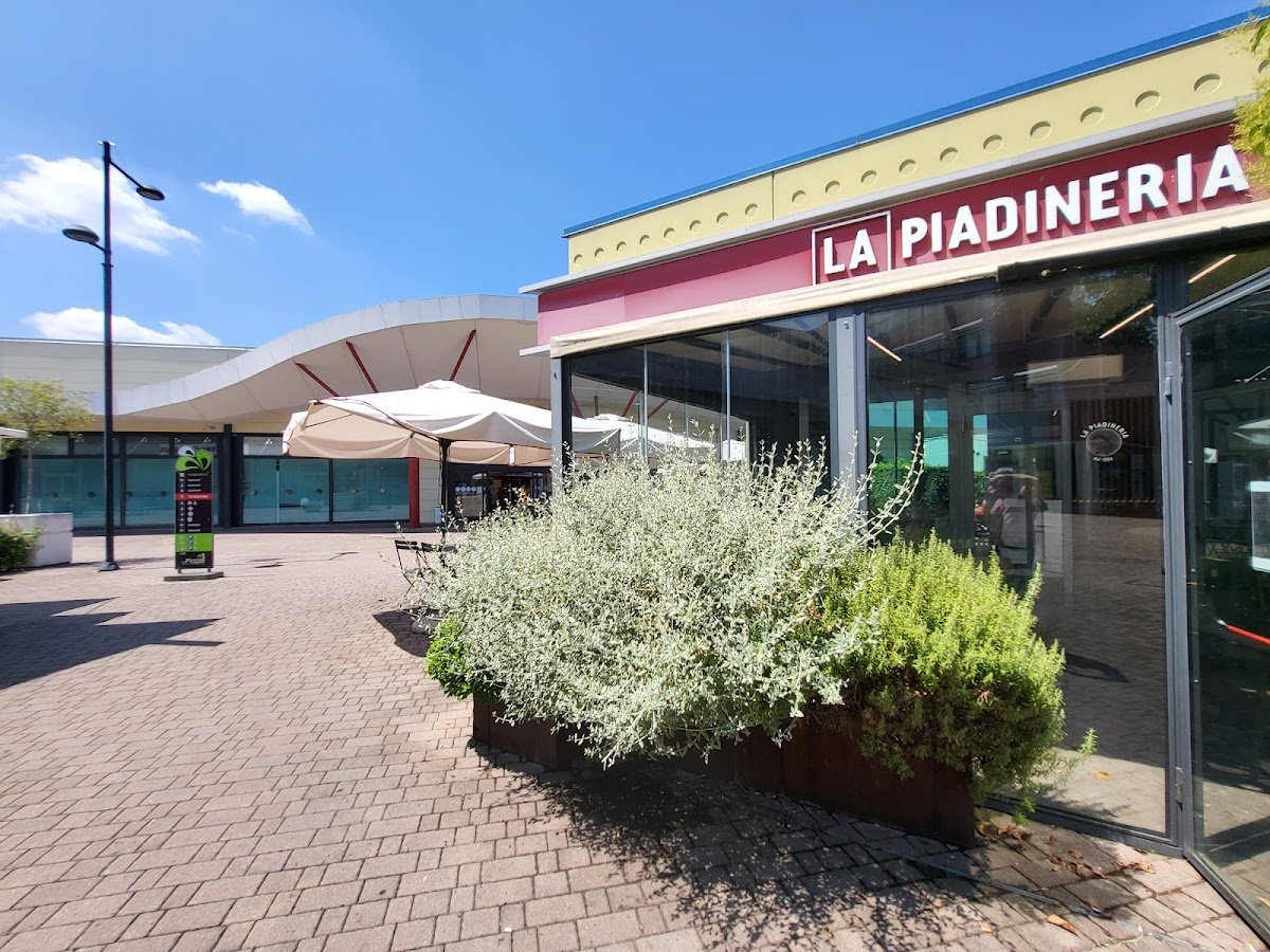 Centro Commerciale Le Piazze - Foto 4