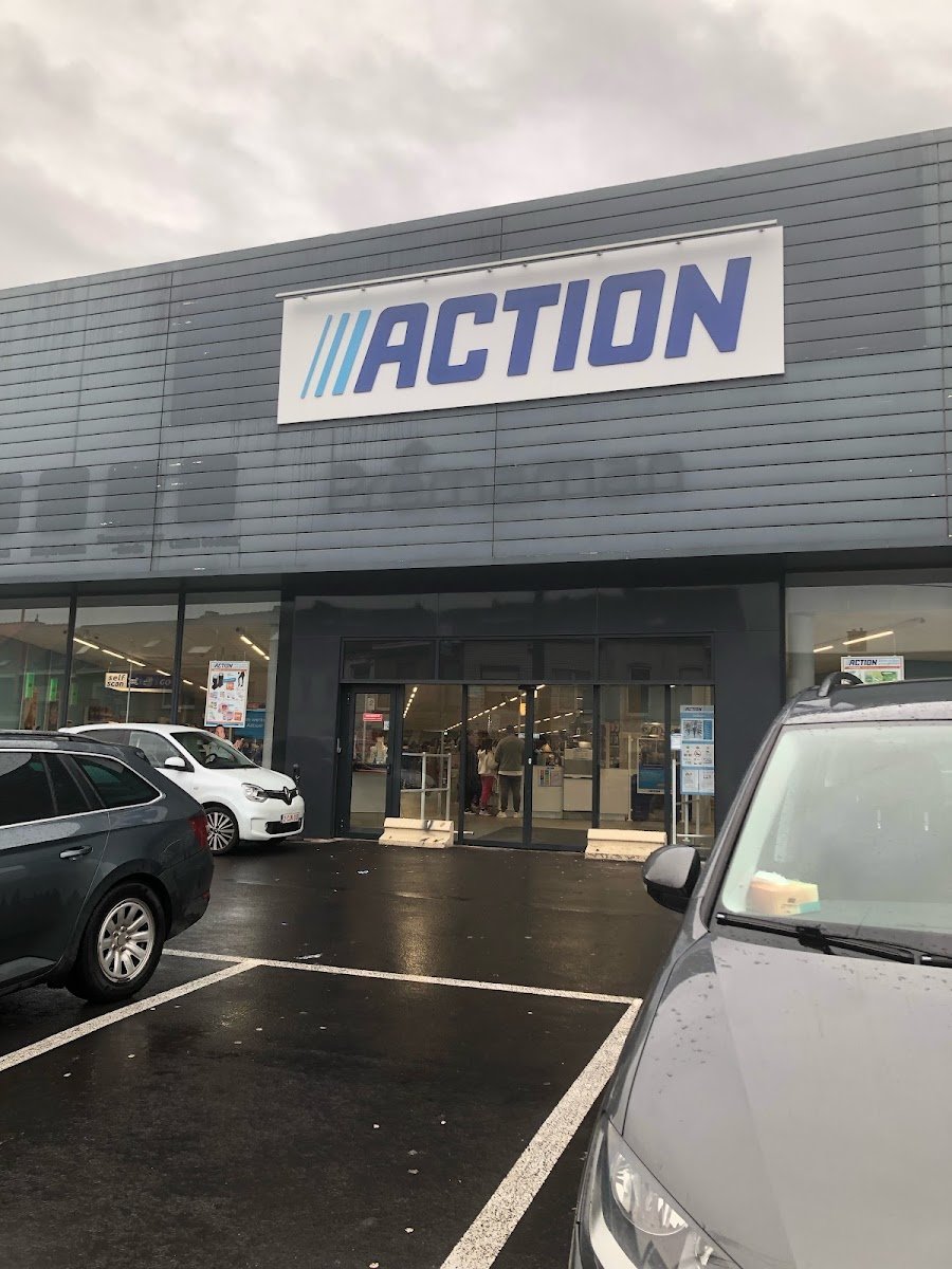Action - Photo 2