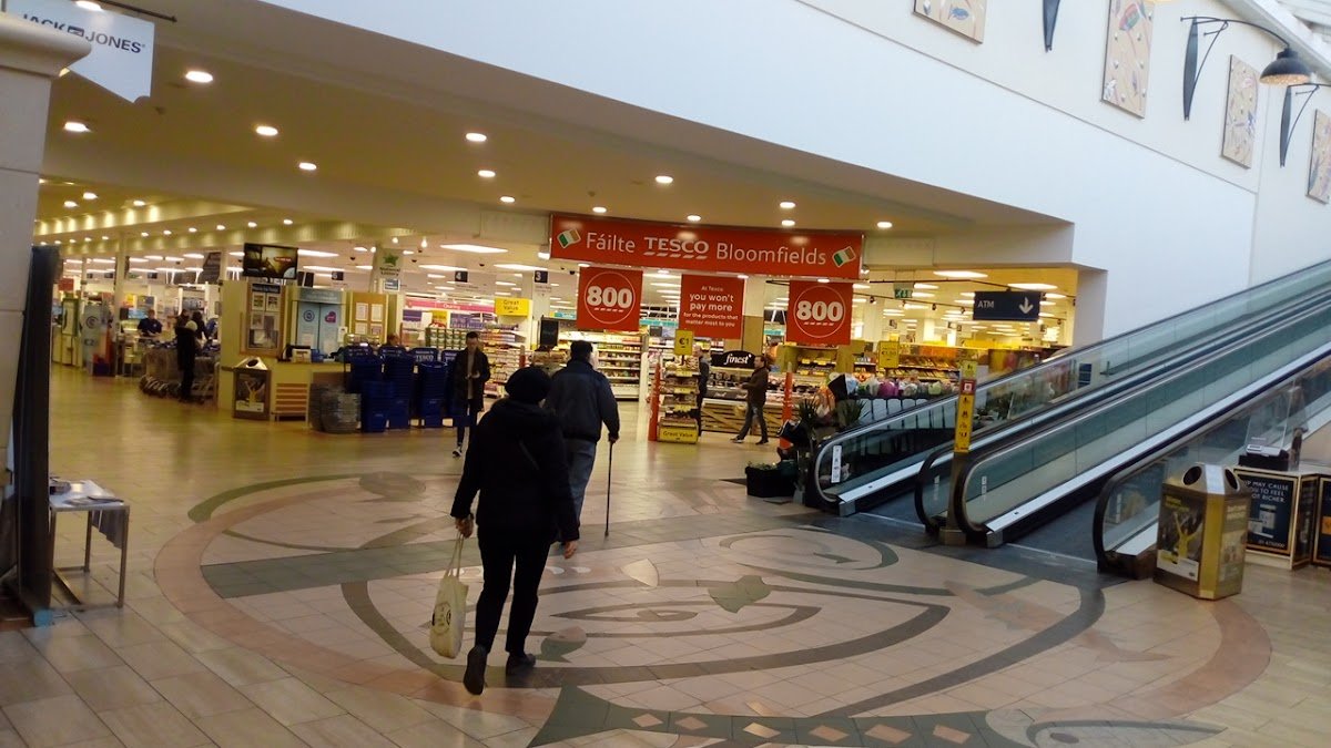 Bloomfields Shopping Centre - Photo 4