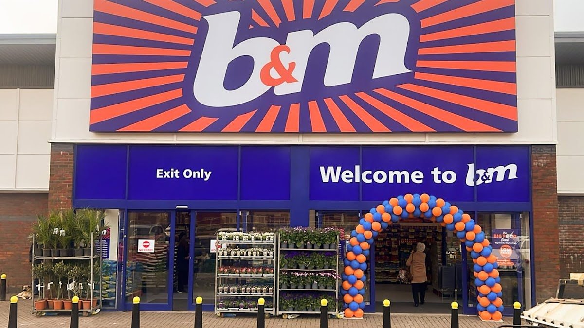 B&M Store - Photo 2