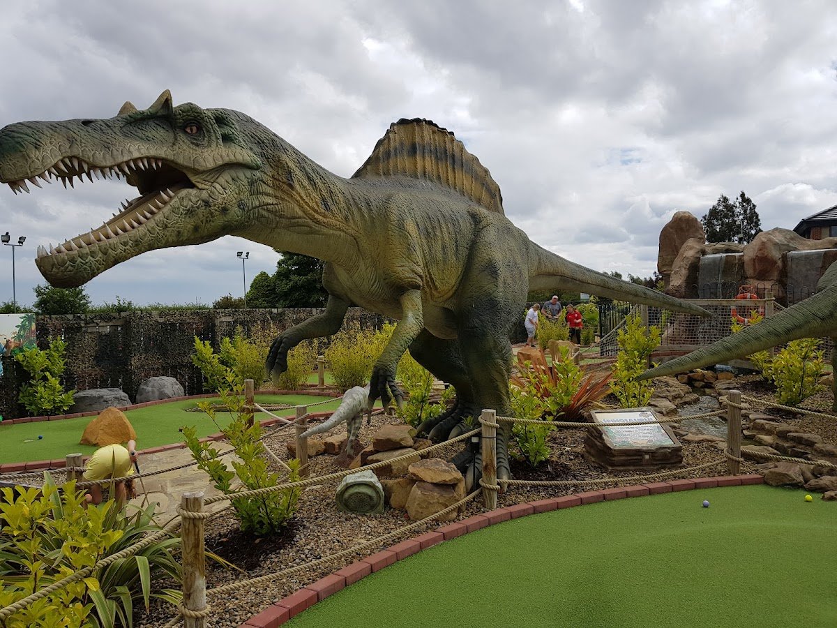 Heighley Gate Garden Centre - Photo 2