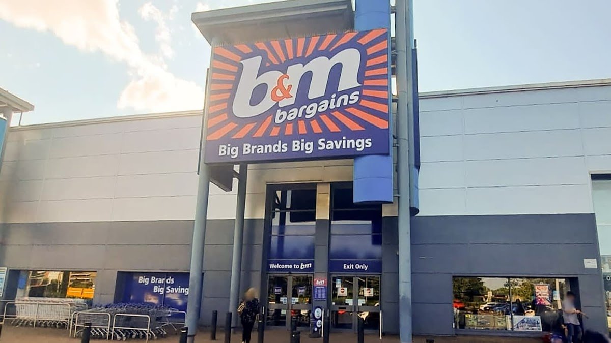 B&M Store - Photo 2