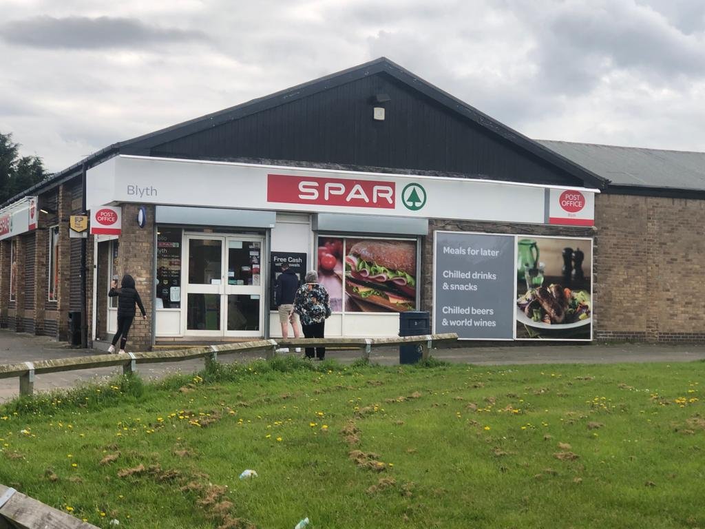 SPAR Blyth - Photo 2