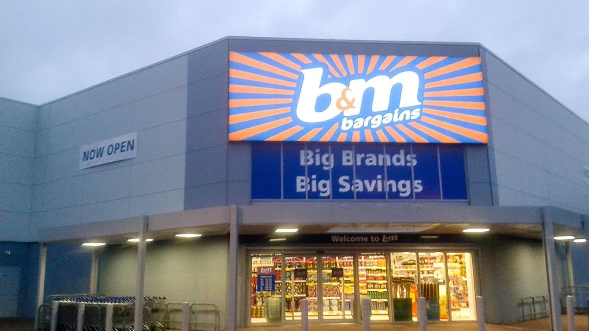 B&M Store - Photo 2