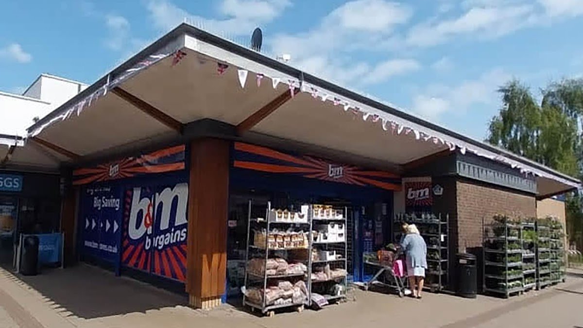 B&M Store - Photo 2