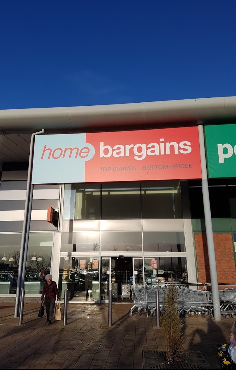 Home Bargains - Photo 2