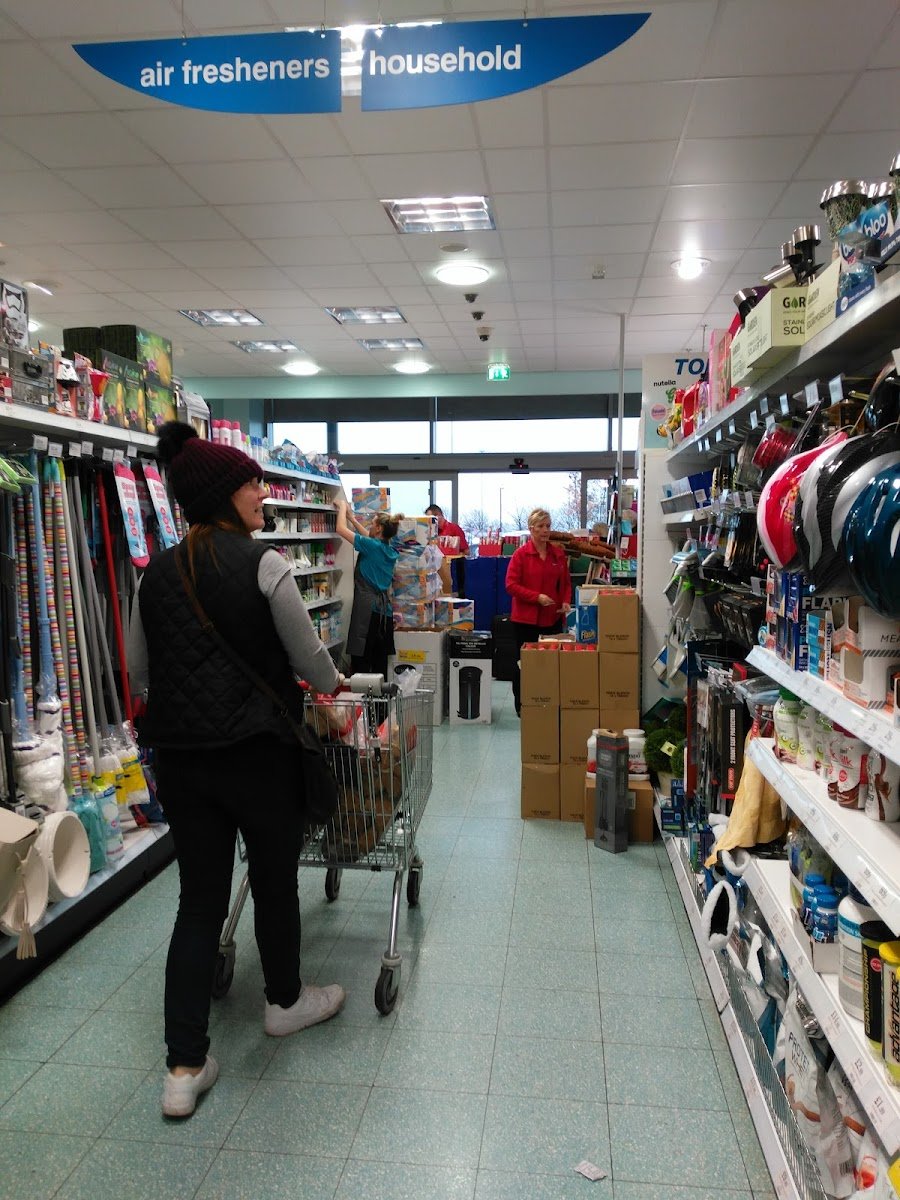 Home Bargains - Photo 3