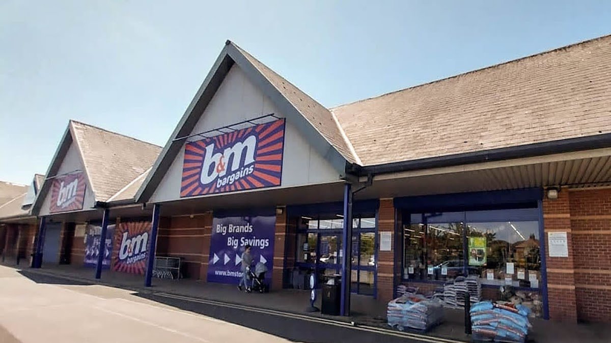 B&M Store - Photo 2