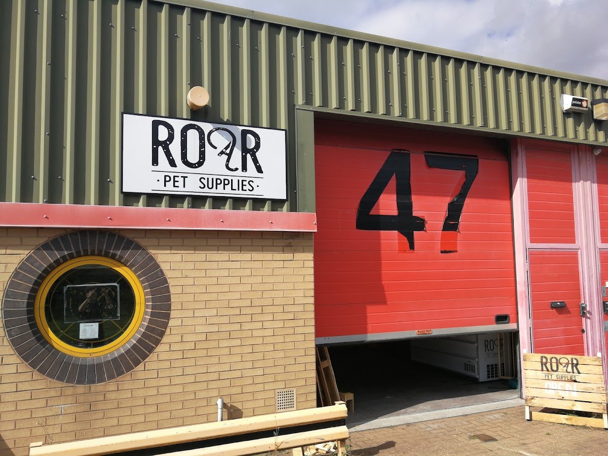 Roar Pet Supplies - Photo 2