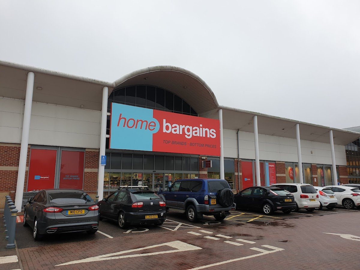 Home Bargains - Photo 2