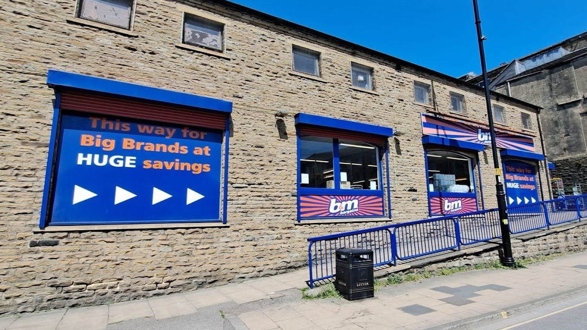B&M Store - Photo 2