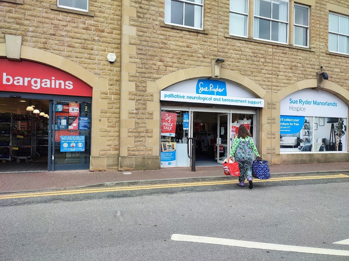 Home Bargains - Photo 2