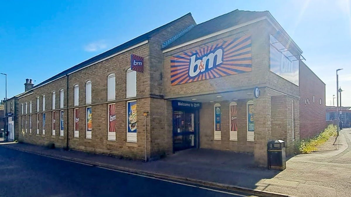 B&M Store - Photo 2