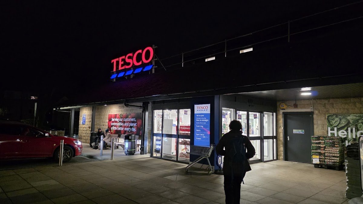 Tesco Superstore - Photo 2