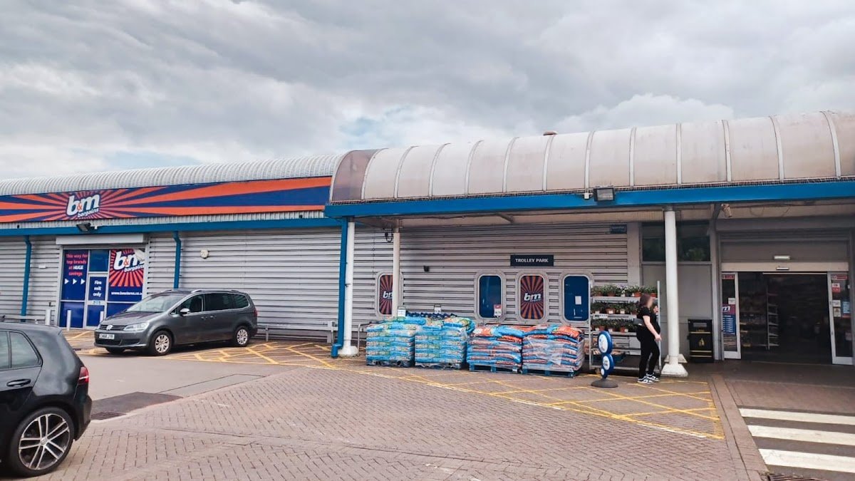 B&M Store - Photo 2