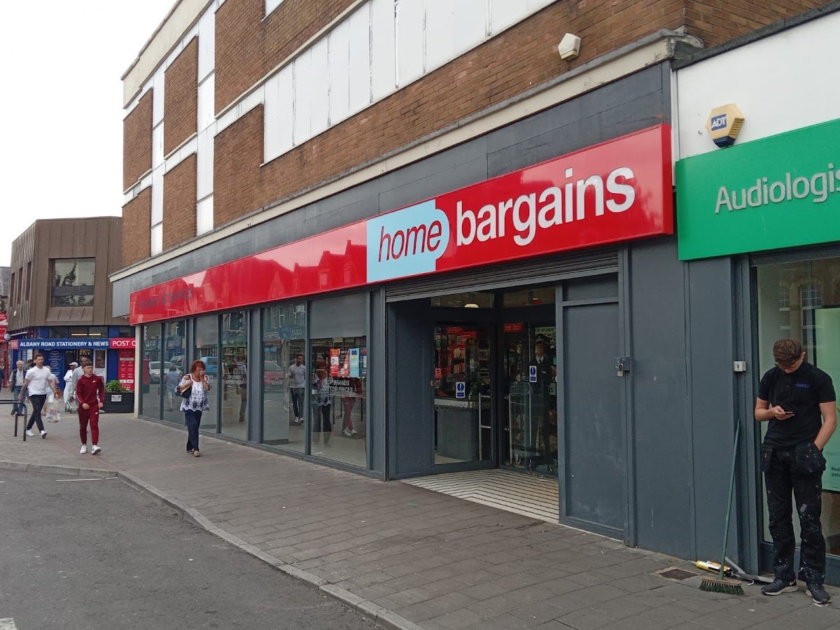 Home Bargains - Photo 2