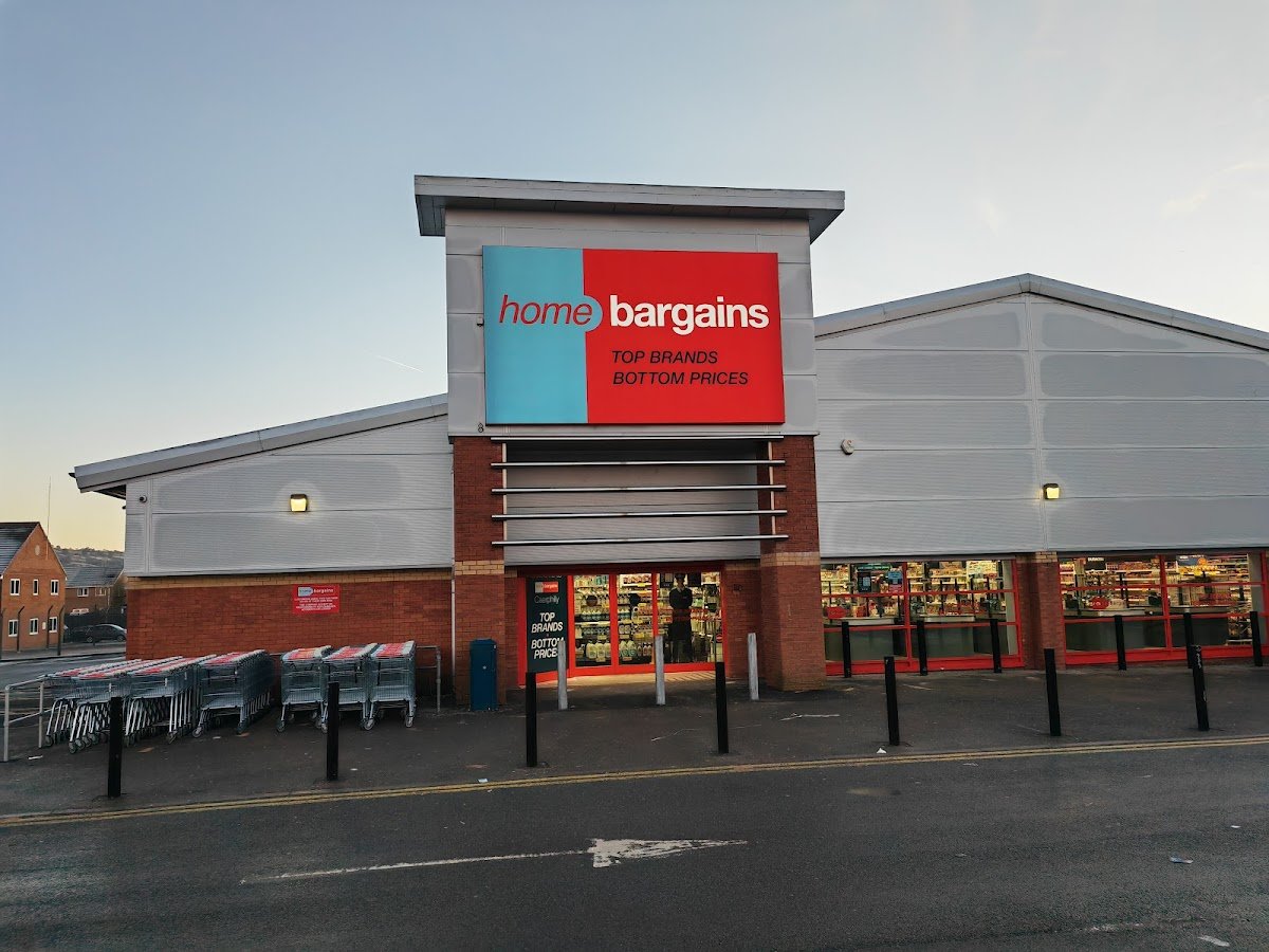 Home Bargains - Photo 2