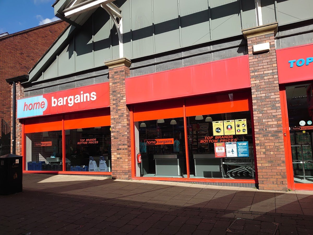 Home Bargains - Photo 2