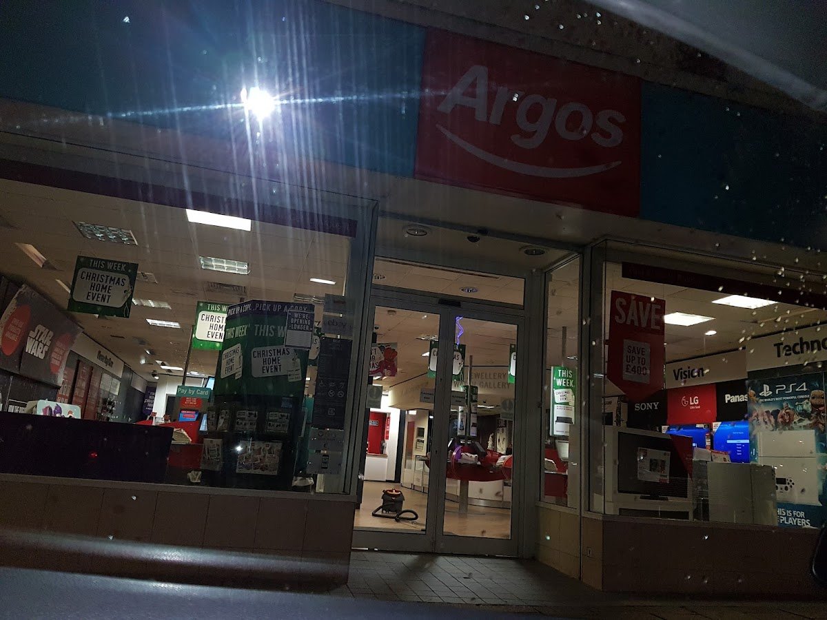 Sainsbury's - Photo 2