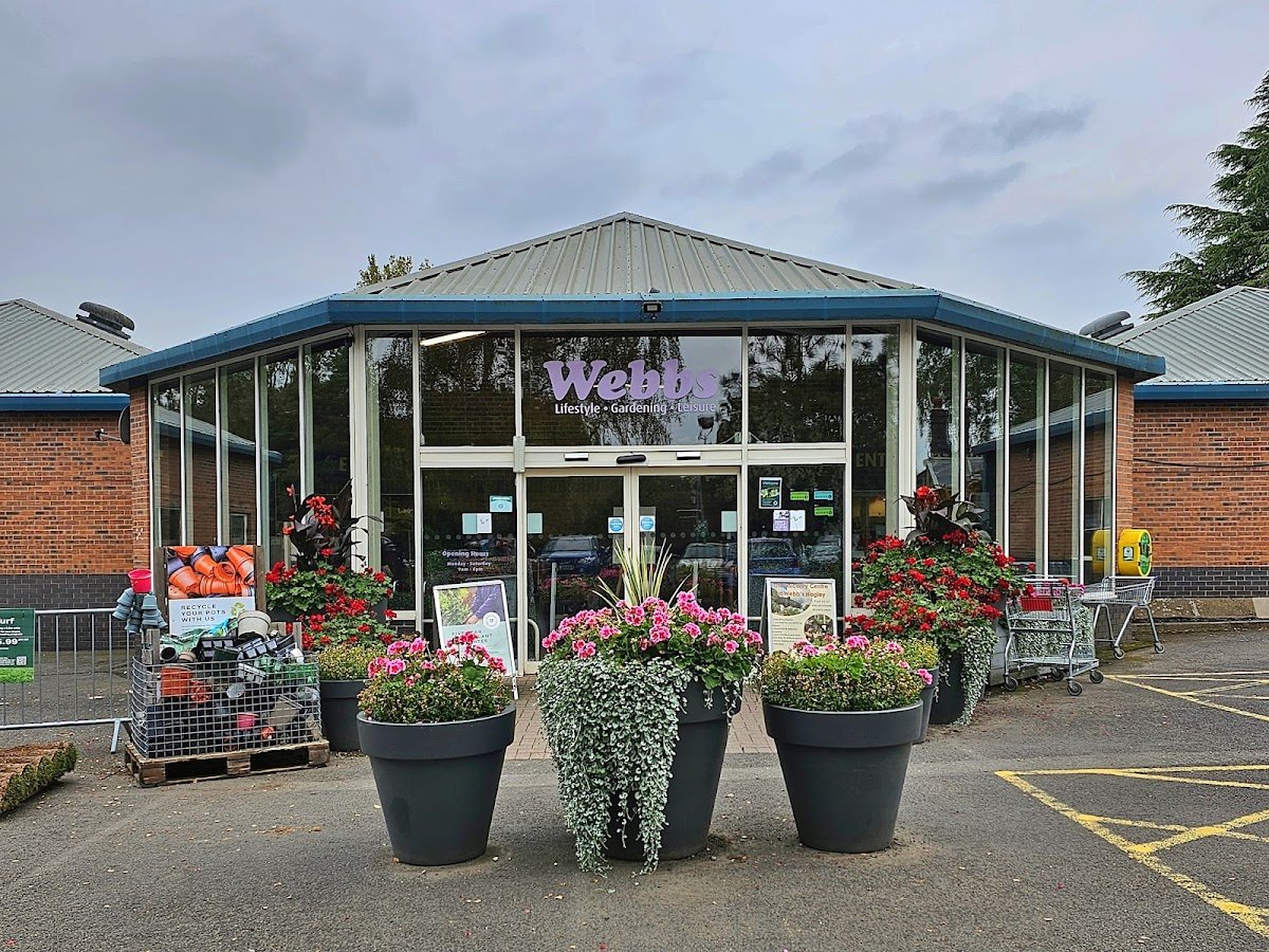 Webbs Garden Centre - Hagley - Photo 2