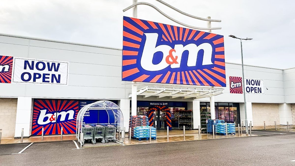 B&M Store - Photo 2