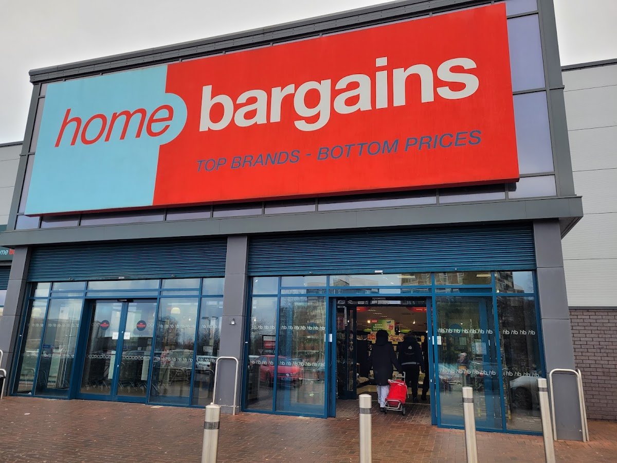 Home Bargains - Photo 2