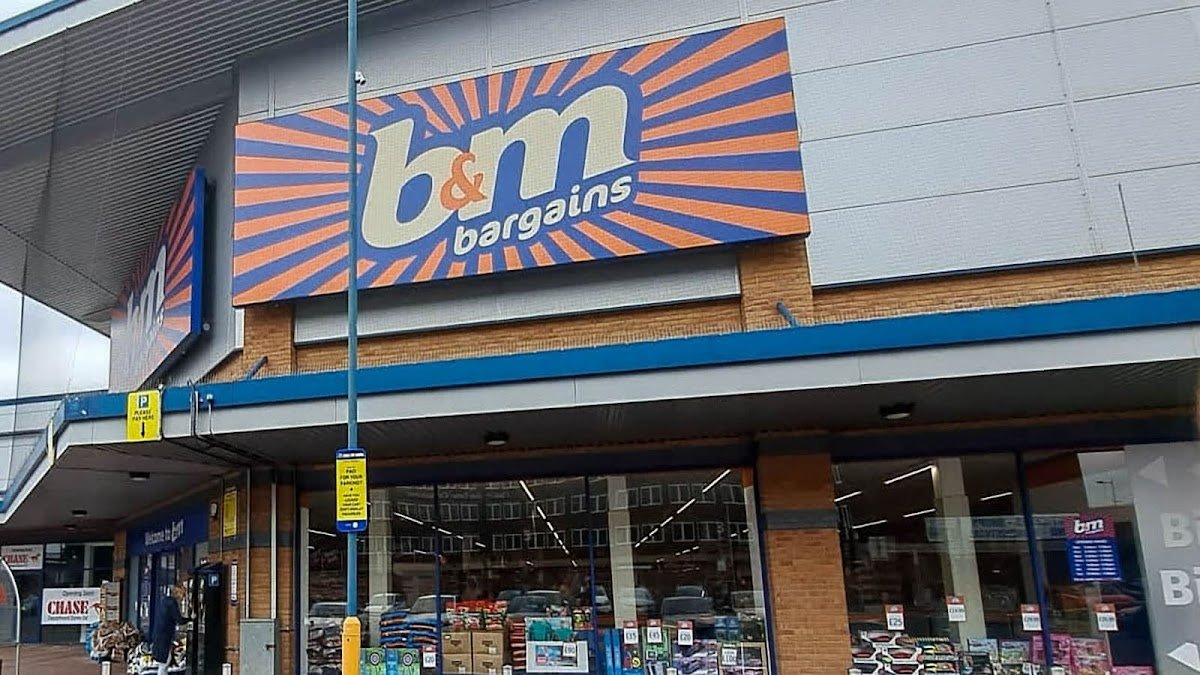 B&M Store - Photo 2