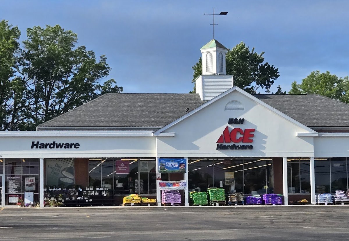 E&H Ace Hardware - Photo 5