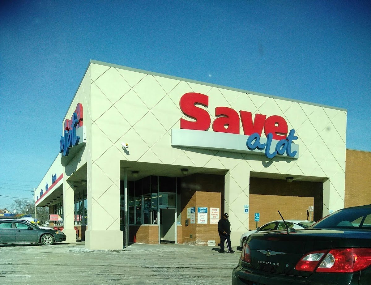 Save A Lot - Photo 2