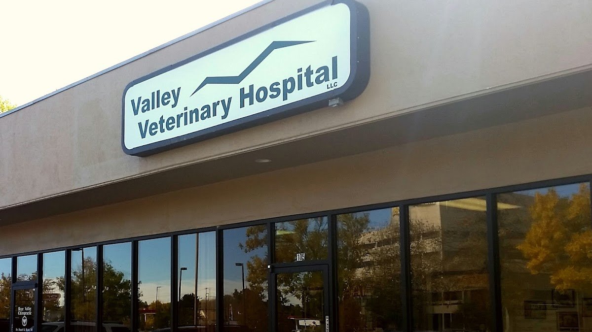Valley Veterinary Hospital Denver - Photo 2