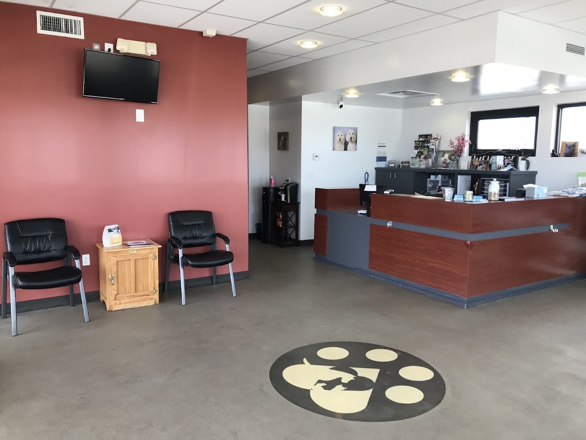Pets R Us Commerce City - Photo 2