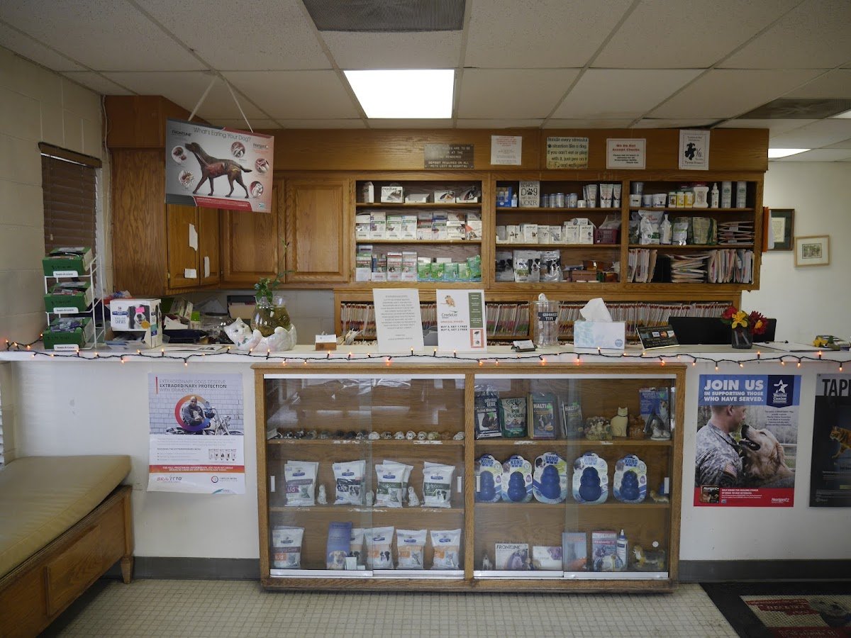 Euclid Veterinary Hospital - Photo 2
