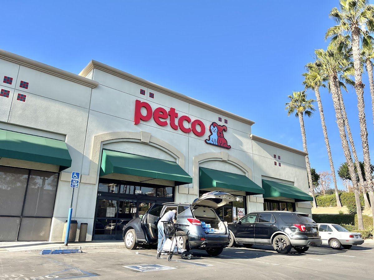 Petco - Photo 3