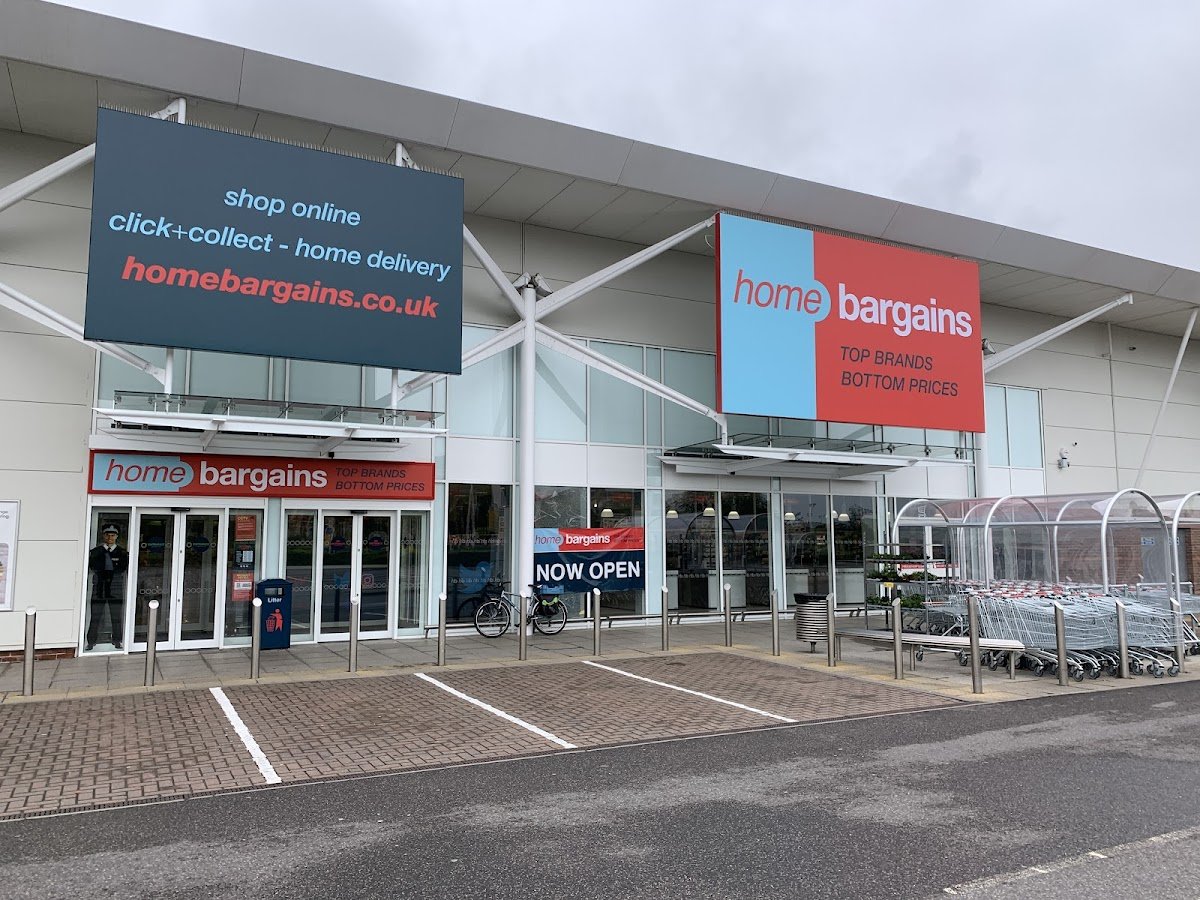 Home Bargains - Photo 2