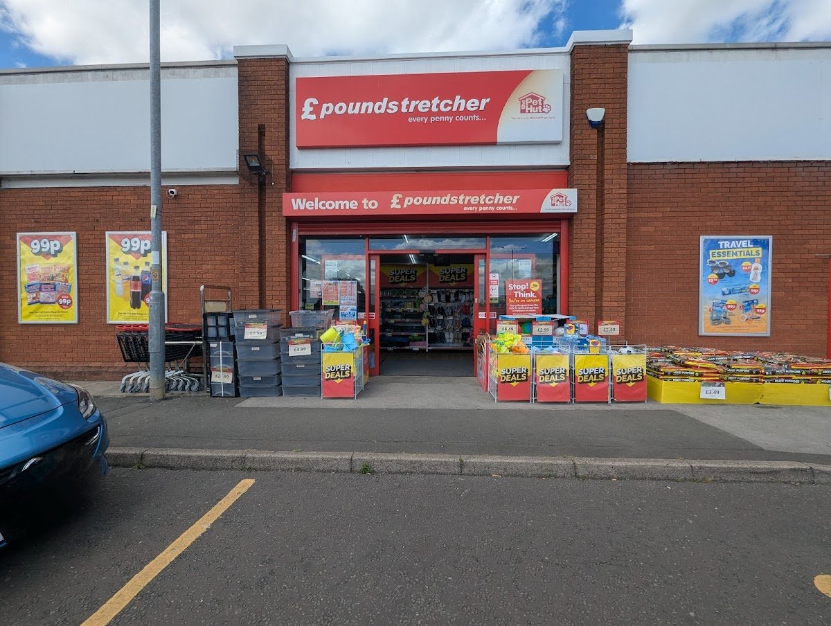 Poundstretcher - Photo 2