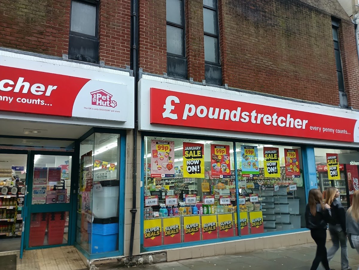 Poundstretcher - Photo 2
