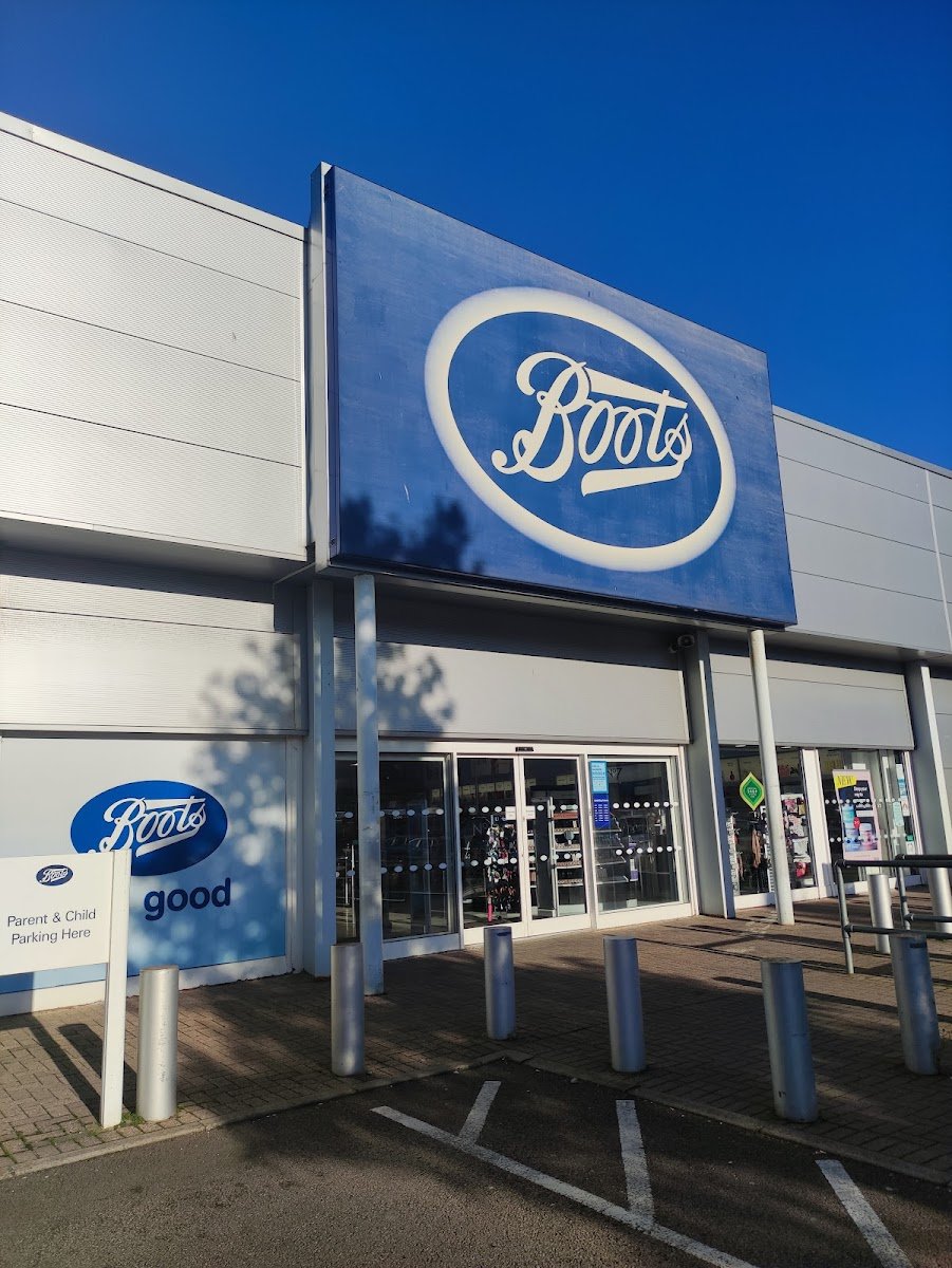 Boots - Photo 2