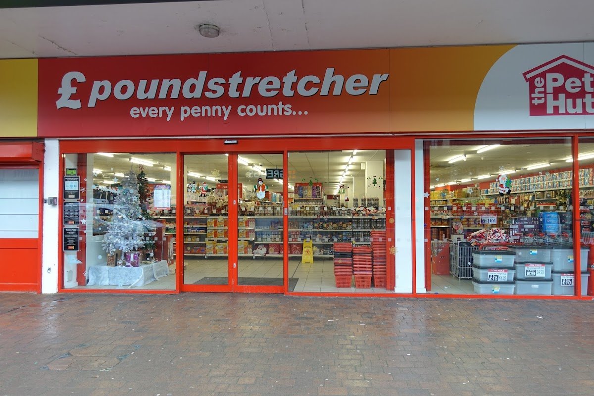 Poundstretcher - Photo 3