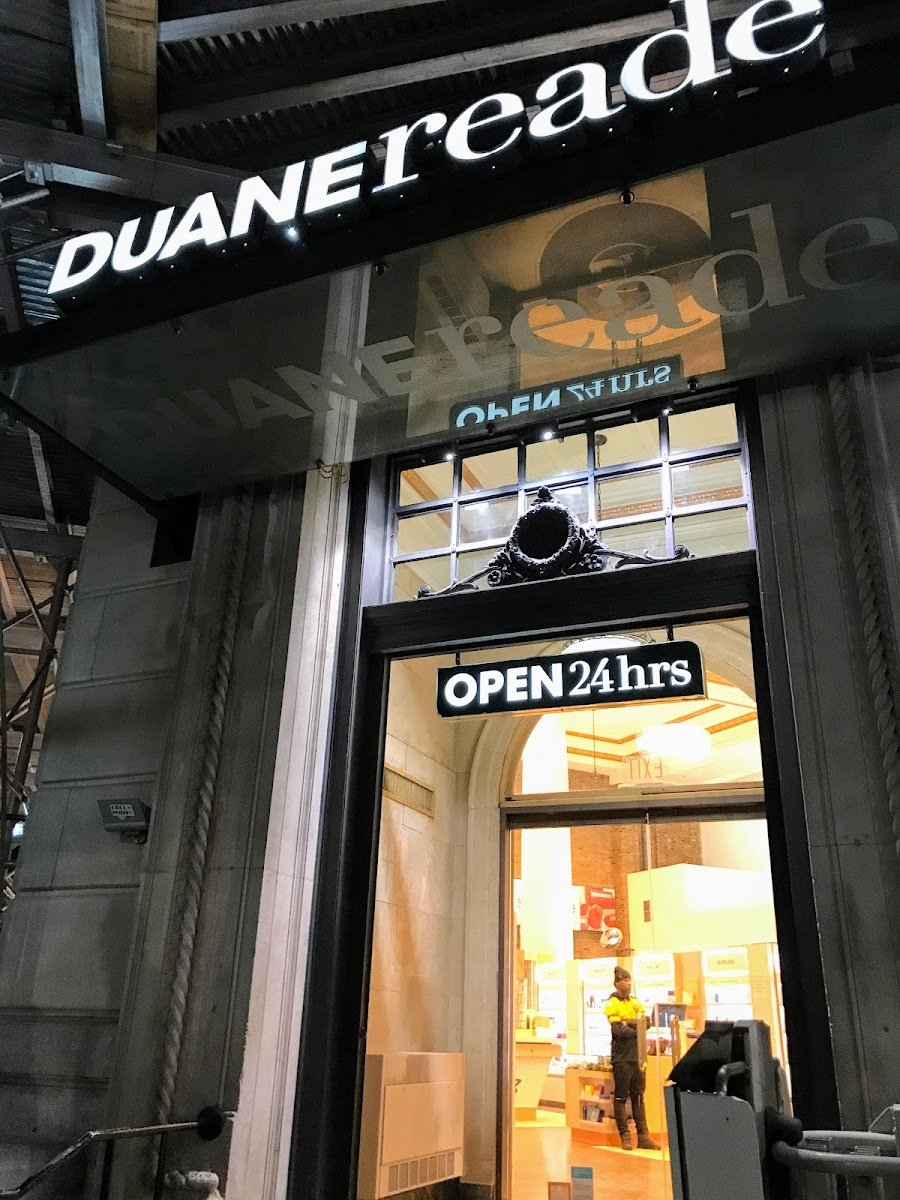 Duane Reade - Photo 3