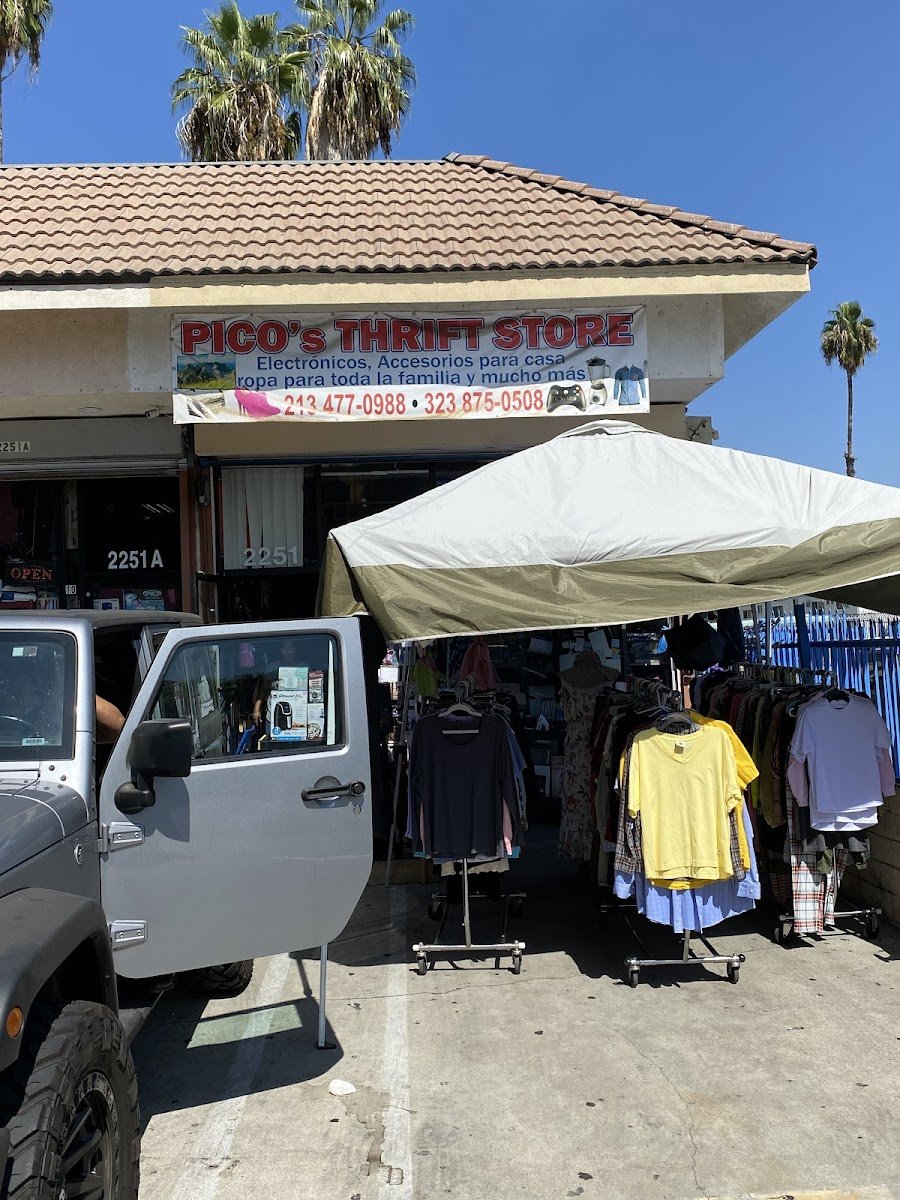 Pico's Thrift Store - Photo 2