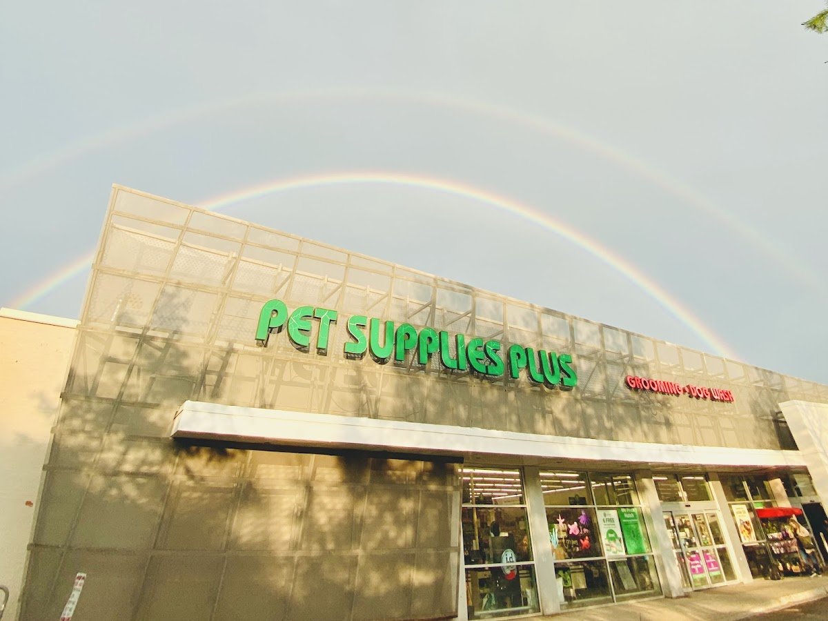 Pet Supplies Plus N. Lincoln - Photo 2