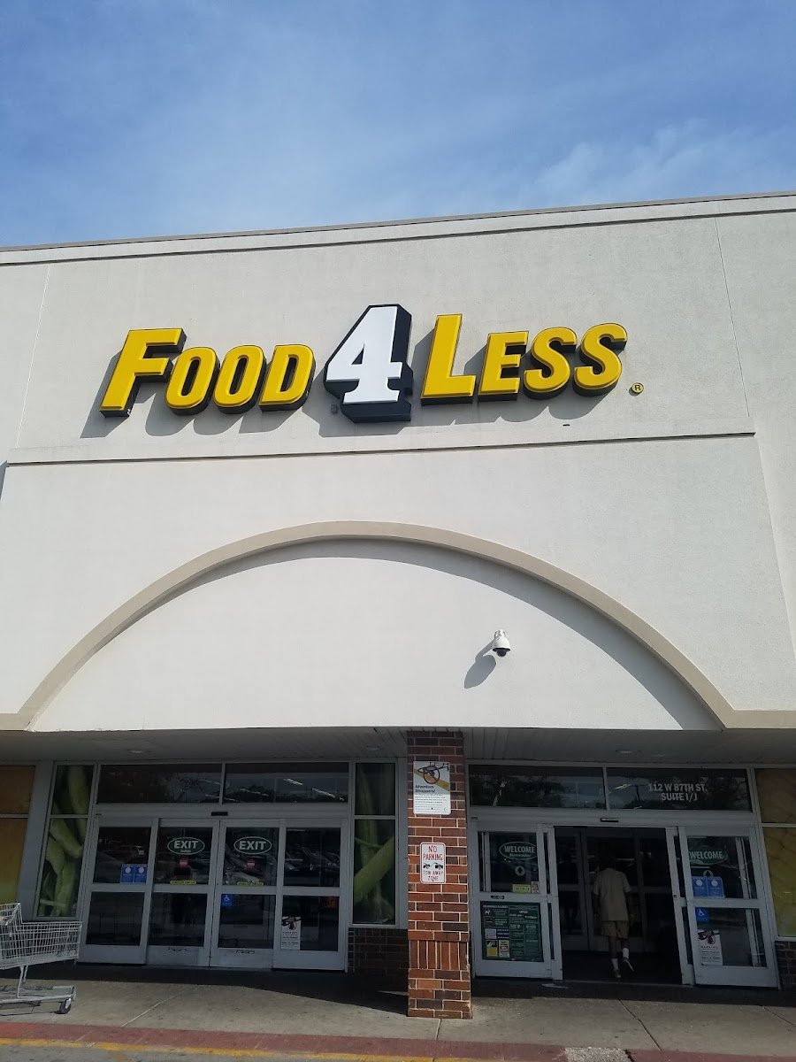 Food 4 Less - Photo 4