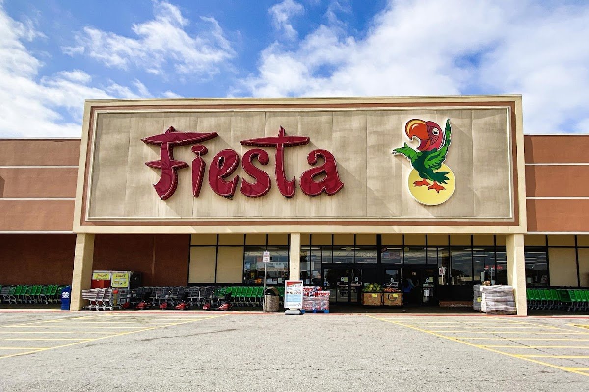 Fiesta Mart #24 - Photo 3