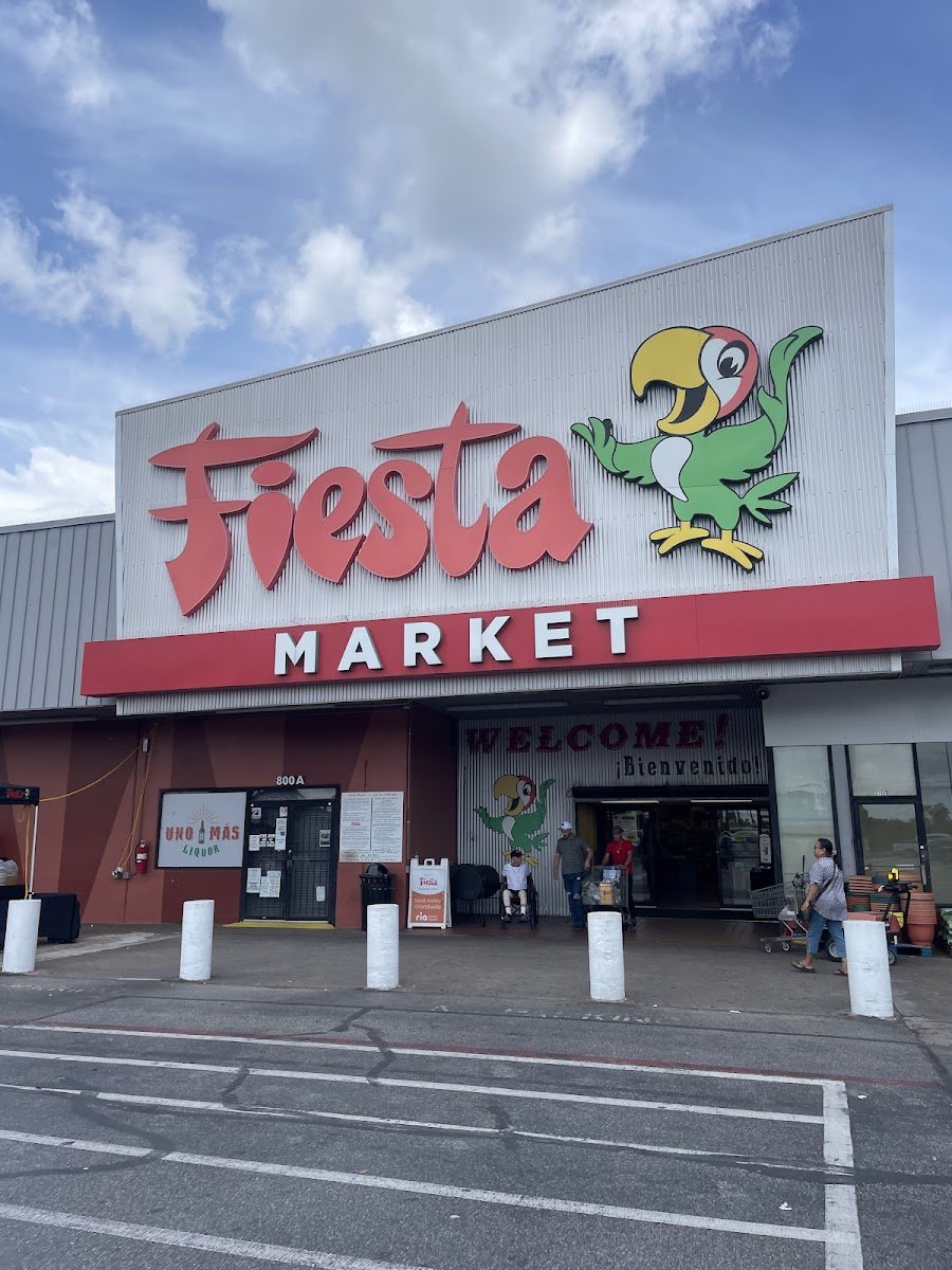 Fiesta Mart #3 - Photo 2