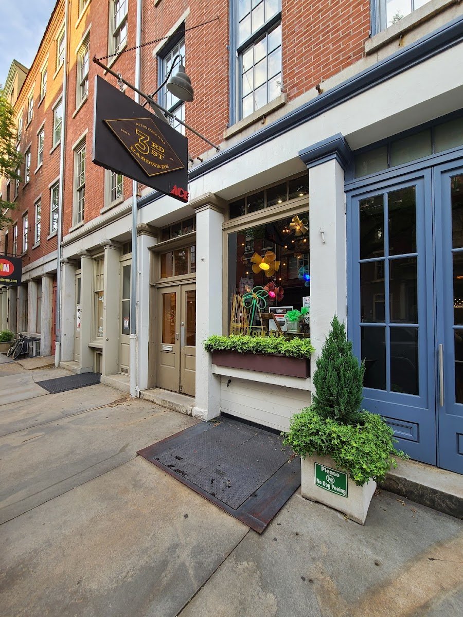 3rd St. Hardware Ace - Photo 2