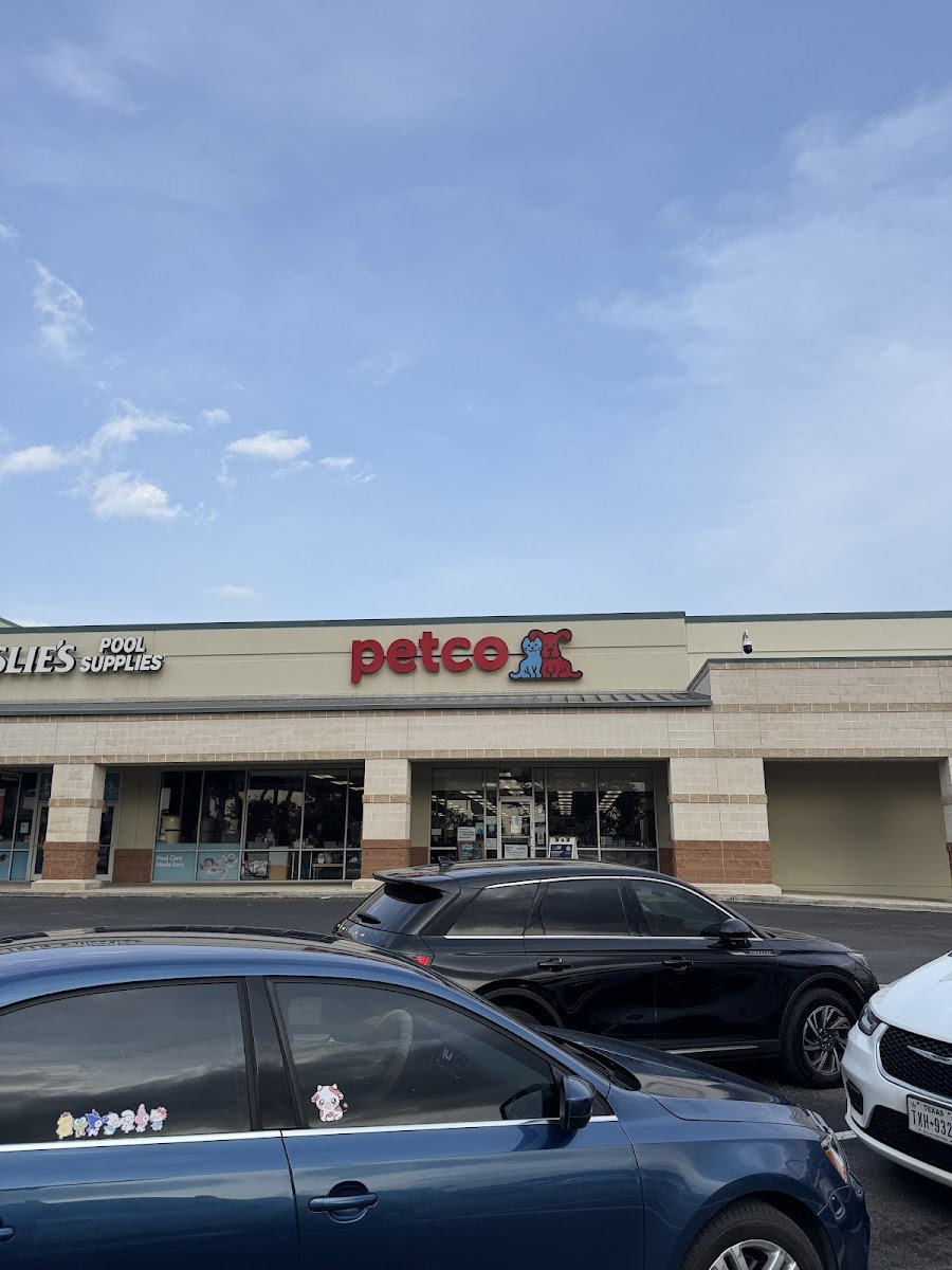 Petco - Photo 2