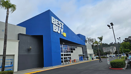 Park Valley Center - Pet Shop in San Diego