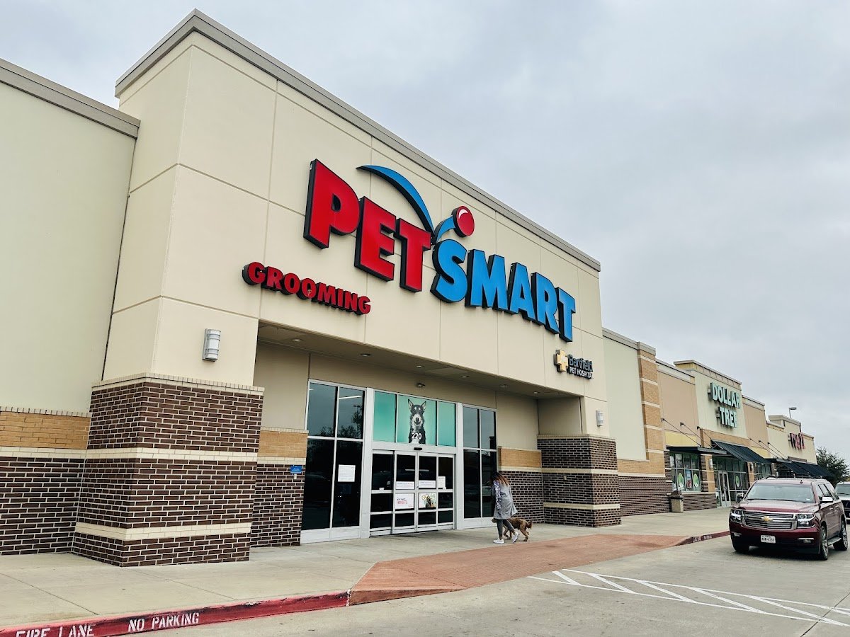 PetSmart - Photo 3