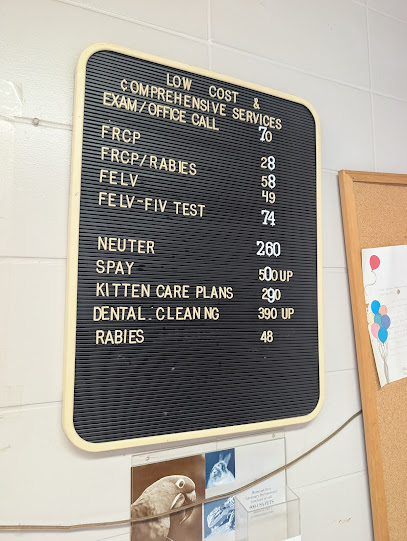 East Hills Veterinary Clinic - Pet Shop in San Jose